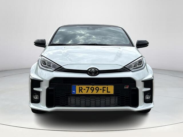 Toyota YARIS 1.6 GR Performance | AWD | Stoel-/stuurverwarming | Rijklaarprijs incl. garantie |