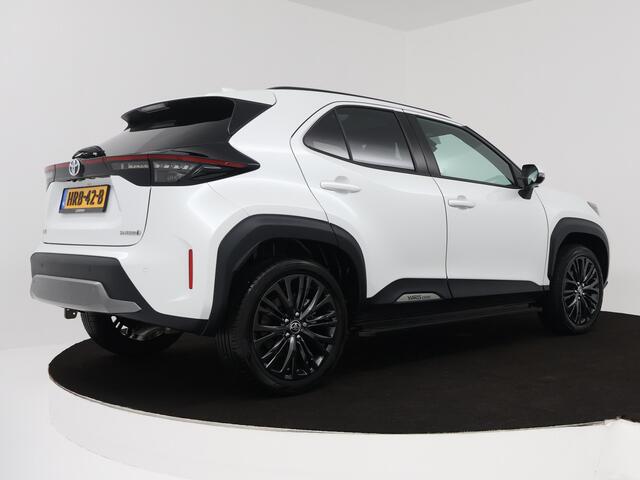 Toyota YARIS Cross 1.5 Hybrid Adventure | Navigatie | Panoramadak | Blind Spot | PCD | Head-up |