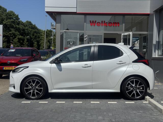 Toyota YARIS 1.5 Hybrid Executive Panoramadak, Afneembare trekhaak, Full option! , All-in Rijklaarprijs