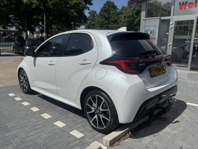 Toyota YARIS 1.5 Hybrid Executive Panoramadak, Afneembare trekhaak, Full option! , All-in Rijklaarprijs