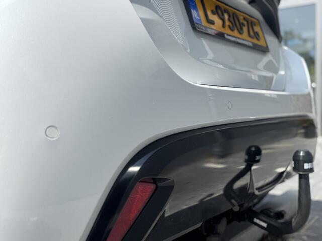 Toyota YARIS 1.5 Hybrid Executive Panoramadak, Afneembare trekhaak, Full option! , All-in Rijklaarprijs