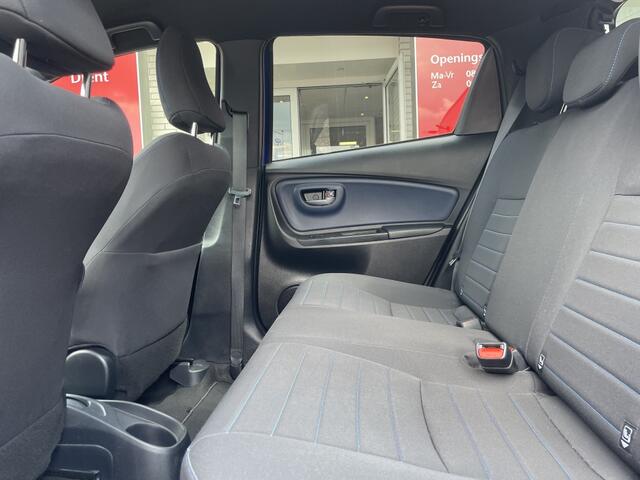Toyota YARIS 1.5 Hybrid Style Bi-tone | Stoelverwarming | Apple CarPlay Andro