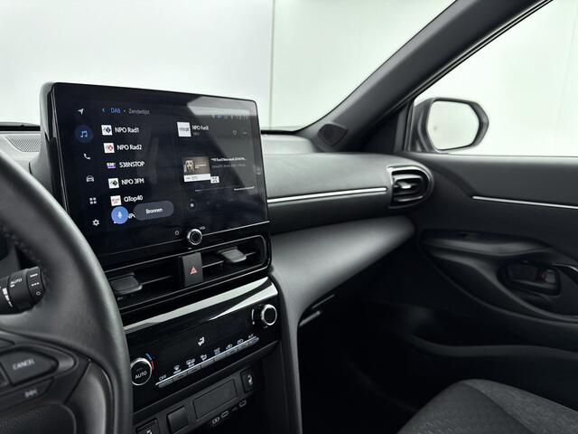 Toyota YARIS Cross 115 Hybrid First Edition Limited | Stoel -/ Stuur Verwarming | Apple Carplay -/ Android Auto |
