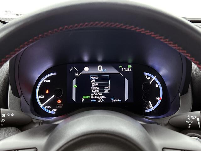 Toyota YARIS Cross 1.5 Hybrid GR Sport | Panoramadak | JBL | Bi-Tone | Stoelverwarming | Blindspot |