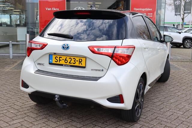 Toyota YARIS 1.5 Hybrid Bi-Tone, Navi , Trekhaak,