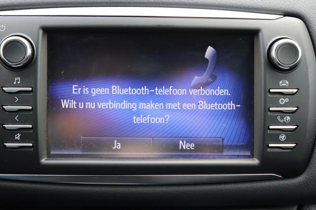 Toyota YARIS 1.5 Hybrid Bi-Tone, Navi , Trekhaak,
