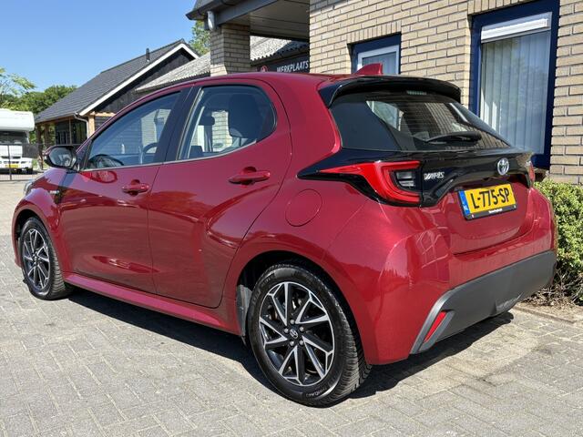 Toyota YARIS 1.5 Hyb. Dynamic ACHTER CAMERA-NAVI-BLUETOOTH - Allseason