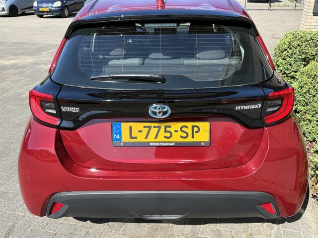 Toyota YARIS 1.5 Hyb. Dynamic ACHTER CAMERA-NAVI-BLUETOOTH - Allseason