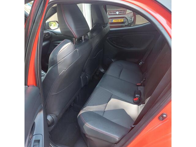 Toyota YARIS 1.5 Hybrid Launch Edition JBL Bi-Tone