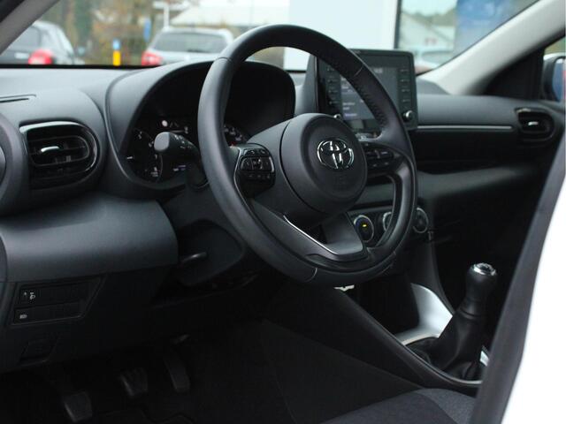 Toyota YARIS 1.0 VVT-i Active Cruise Control, Airco, Lichtmetalen Velgen, Bluetooth, Achteruitrijcamera