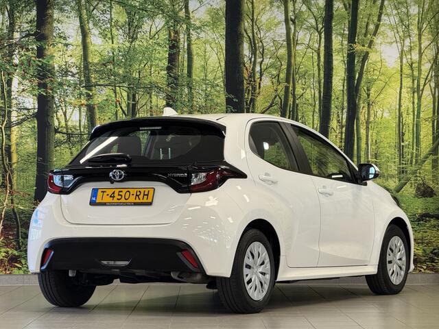 Toyota YARIS 1.5 Hybrid Active | Adaptieve Cruise Control | Achteruitrijcamera | Bluetooth | Navigatie | Airconditioning | Apple Carplay | Android Auto | DAB |
