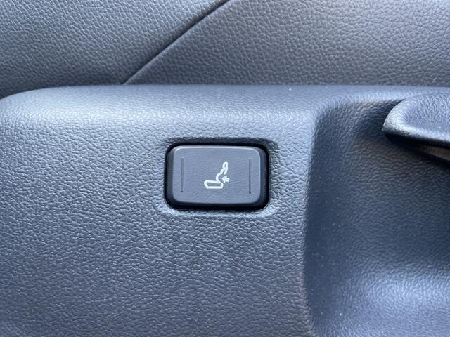 Toyota YARIS 1.5 Hybrid Executive | Pano | Trekhaak | Elektr. Achterklep
