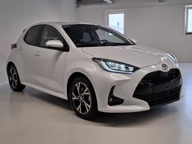 Toyota YARIS 1.5 Hybrid 115 First Edition Plus | Dodehoekdetectie | PDC V+A | LED | MJ24 |