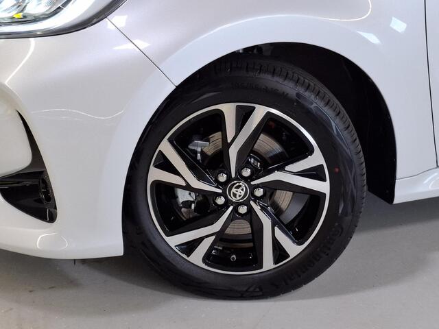 Toyota YARIS 1.5 Hybrid 115 First Edition Plus | Dodehoekdetectie | PDC V+A | LED | MJ24 |