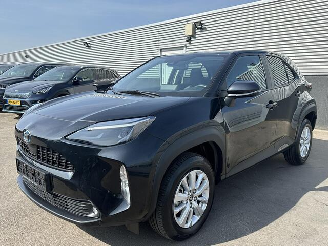Toyota YARIS Cross 1.5 Hybrid Dynamic Edition AppleCarPlay / AndroidAuto, Navigatie, Parkeersensoren, Smart key, Privacy glass, Achteruitrijcamera, Adaptieve cruise control