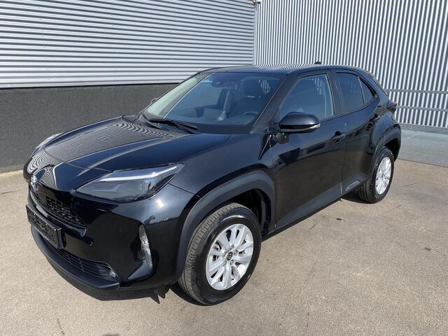 Toyota YARIS Cross 1.5 Hybrid Dynamic edition Incl: AppleCarPlay / AndroidAuto, Navigatie, Parkeersensoren, Smart key, Privacy glass, Achteruitrijcamera, Adaptieve cruise control