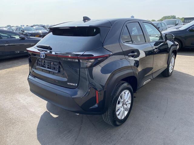 Toyota YARIS Cross 1.5 Hybrid Dynamic edition Incl: AppleCarPlay / AndroidAuto, Navigatie, Parkeersensoren, Smart key, Privacy glass, Achteruitrijcamera, Adaptieve cruise control
