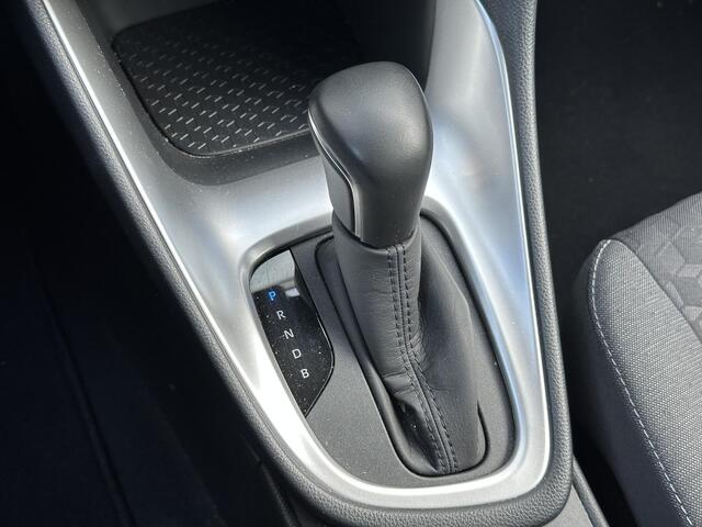 Toyota YARIS 1.5 Hybrid Dynamic Trekhaak | Parkeersensoren V + A | LM Velgen | Climate control