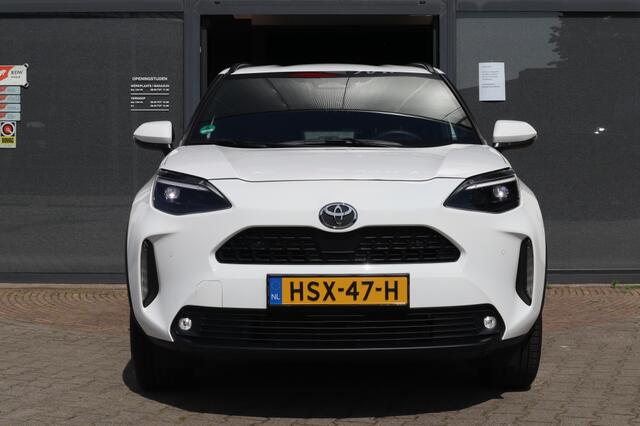 Toyota YARIS 1.5 Hybrid 115 First Edition + Comfort Pack