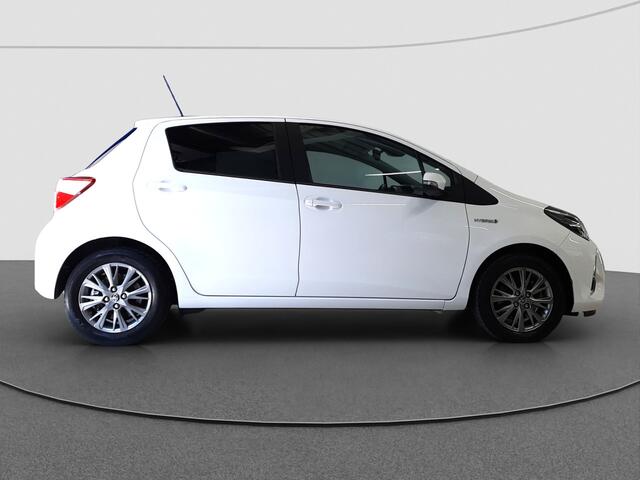 Toyota YARIS 1.5 Hybrid Dynamic | Navigatie | Camera | LM Velgen |