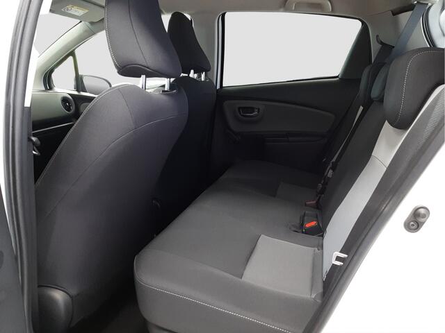 Toyota YARIS 1.5 Hybrid Dynamic | Navigatie | Camera | LM Velgen |
