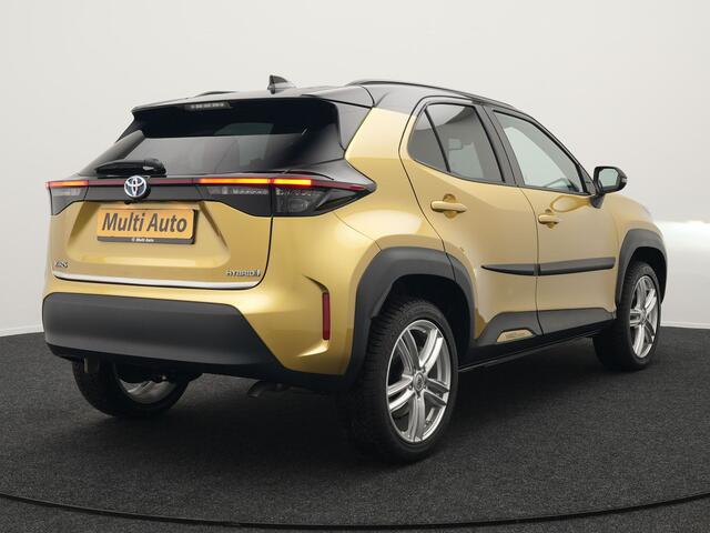 Toyota YARIS Cross 1.5 Hybrid Executive | Panodak | Adaptive Cruise | Head Up | 18"L.M | Keyless | Navi Full Map | Stoel / Stuurverwarming | Camera | LED Koplampen |