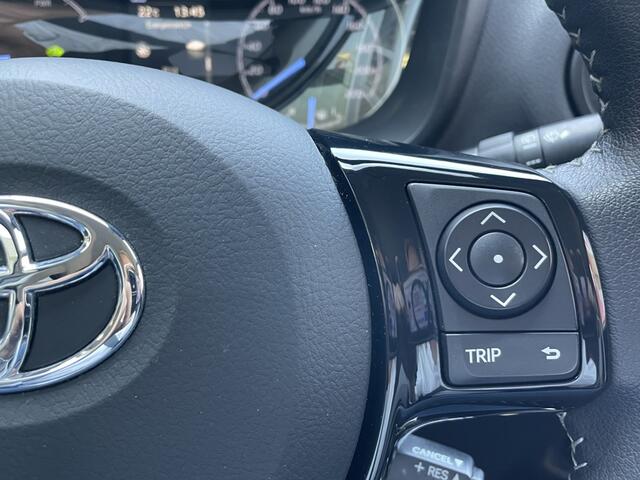 Toyota YARIS 1.5 Hybrid Dynamic | Cruise Control | Bluetooth | Elektr. Verst.
