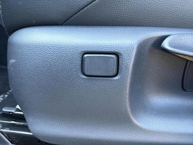 Toyota YARIS Cross 1.5 Hybrid Executive **NAVIGATIE/ 360 CAMERA/ DODEHOEK DETECTIE/ 36 MAANDEN GARANTIE**