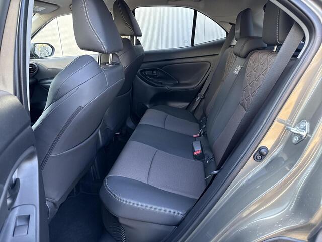 Toyota YARIS Cross 1.5 Hybrid Executive **NAVIGATIE/ 360 CAMERA/ DODEHOEK DETECTIE/ 36 MAANDEN GARANTIE**