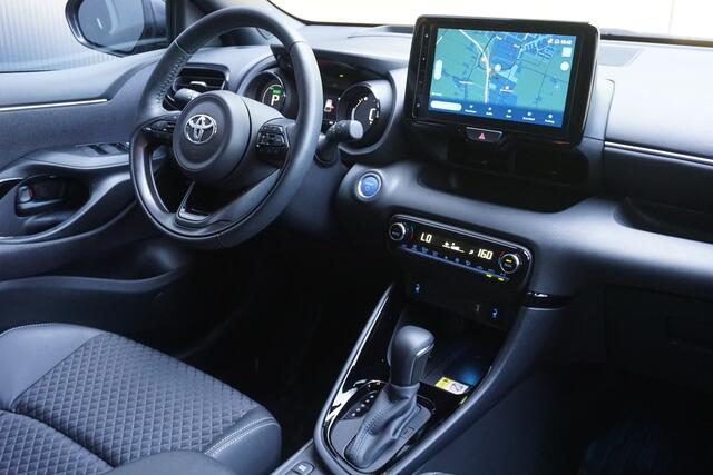 Toyota YARIS 1.5 Hybrid Dynamic | Camera | ACC | HUD | Winter Pakket | Smart Connect met 9 inch scherm |
