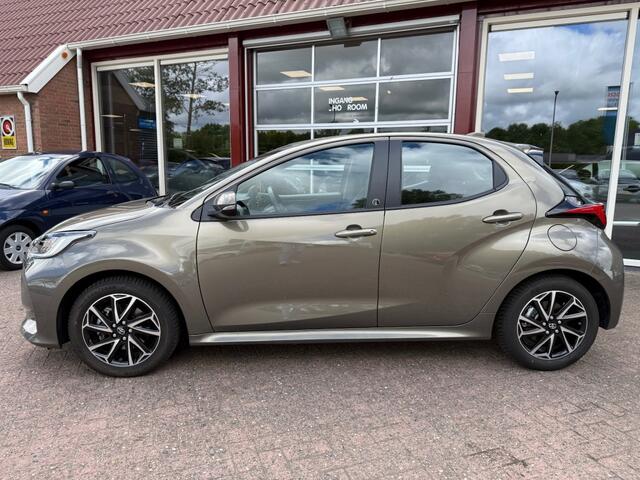 Toyota YARIS 1.5 HYBRID 5-DRS DYNAMIC AUTOMAAT! LUXE UITVIERING SLECHTS 14.176 KM