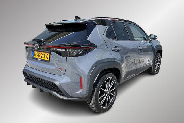 Toyota YARIS Cross 1.5 Hybrid 130 GR Sport, Stuurverwarming, Apple carplay, Android auto