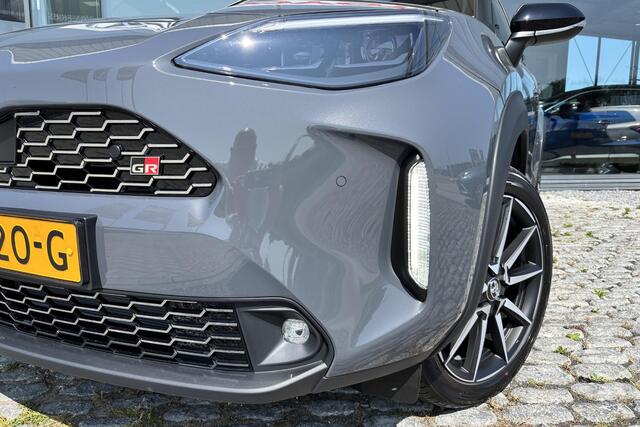 Toyota YARIS Cross 1.5 Hybrid 130 GR Sport, Stuurverwarming, Apple carplay, Android auto