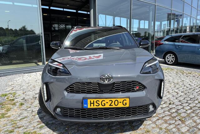 Toyota YARIS Cross 1.5 Hybrid 130 GR Sport, Stuurverwarming, Apple carplay, Android auto