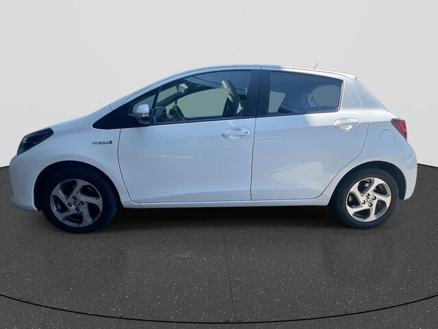 Toyota YARIS 1.5 Hybrid Lease