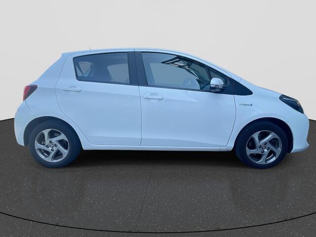 Toyota YARIS 1.5 Hybrid Lease