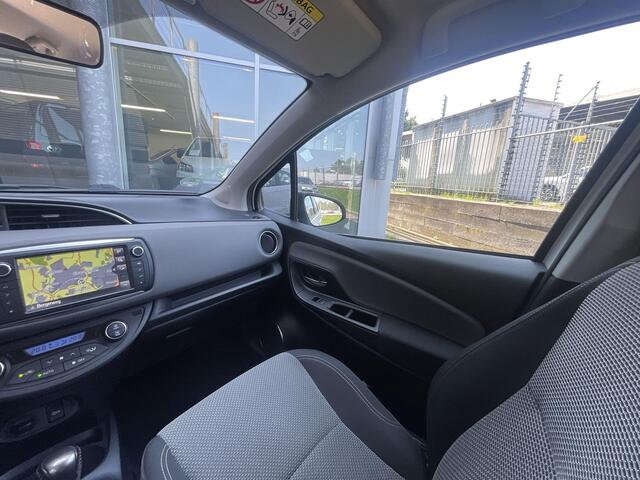 Toyota YARIS 1.5 Hybrid Lease
