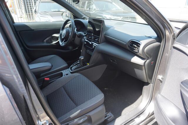 Toyota YARIS Cross 1.5 Hybrid 115 Business Plus |Navi|Carplay|PDC V+A|Camera|Stoel en stuurverwarming|