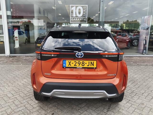 Toyota YARIS 1.5 Hybrid Explore | Navi | Sensoren v/a | Stoelverwarming