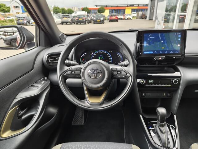 Toyota YARIS 1.5 Hybrid Explore | Navi | Sensoren v/a | Stoelverwarming