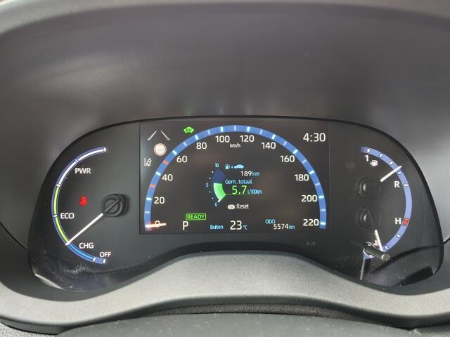 Toyota YARIS 1.5 Hybrid Explore | Navi | Sensoren v/a | Stoelverwarming