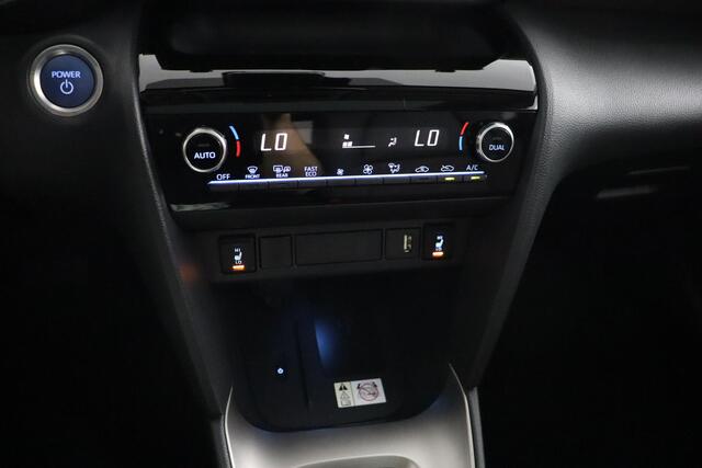 Toyota YARIS Cross 1.5 Hybrid Executive | Head-up display | Trekhaak | 360 camera | Panoramadak |