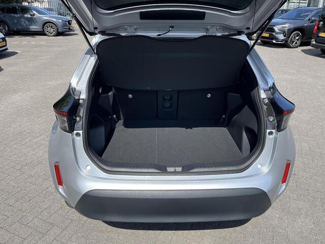 Toyota YARIS Cross 1.5 Hybrid 115 First Edition | Navigatie | Apple CarPlay/Android auto | Achteruitrijcamera | Stuur en stoelverwarming
