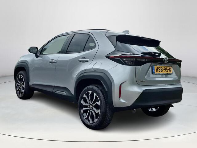 Toyota YARIS Cross 1.5 Hybrid 115 First Edition | Stoel- + stuurverwarming | Navigatie | Parkeercamera | LED koplampen |