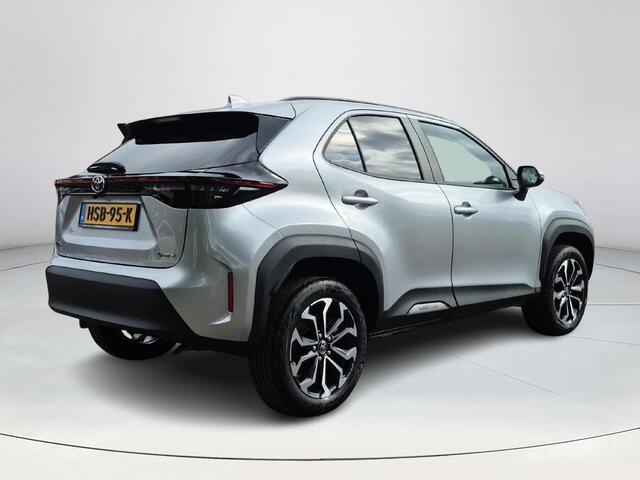Toyota YARIS Cross 1.5 Hybrid 115 First Edition | Stoel- + stuurverwarming | Navigatie | Parkeercamera | LED koplampen |