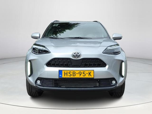 Toyota YARIS Cross 1.5 Hybrid 115 First Edition | Stoel- + stuurverwarming | Navigatie | Parkeercamera | LED koplampen |