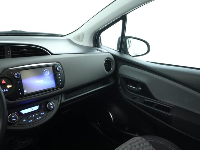 Toyota YARIS 1.5 Hybrid Trend | Navigatie | Lichtmetalen velgen |