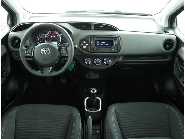 Toyota YARIS 1.0 VVT-i Comfort | Airco | Radio | Bluetooth |