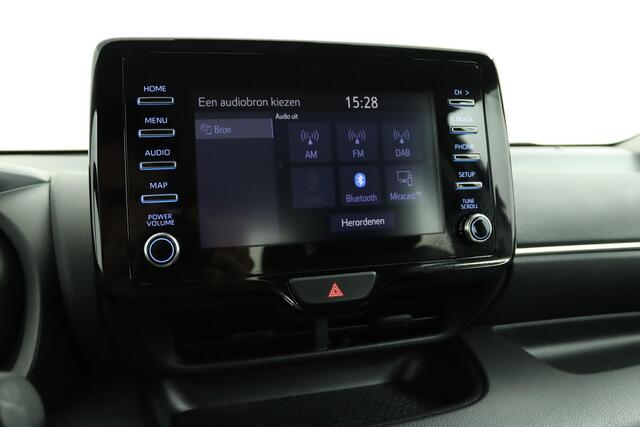 Toyota YARIS 1.5 Hybrid Dynamic | Adaptive Cruise Control | Achteruitrijcamera | Apple Carplay | Android Auto |
