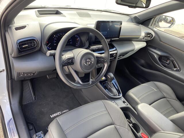 Toyota YARIS Cross 1.5 Hybrid Adventure Bi-Tone Headup PDC Keyless Stoel Stuur Verwarming Carplay